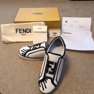 FENDI Troe L’Oeil Leather Sneaker size 38 (8)